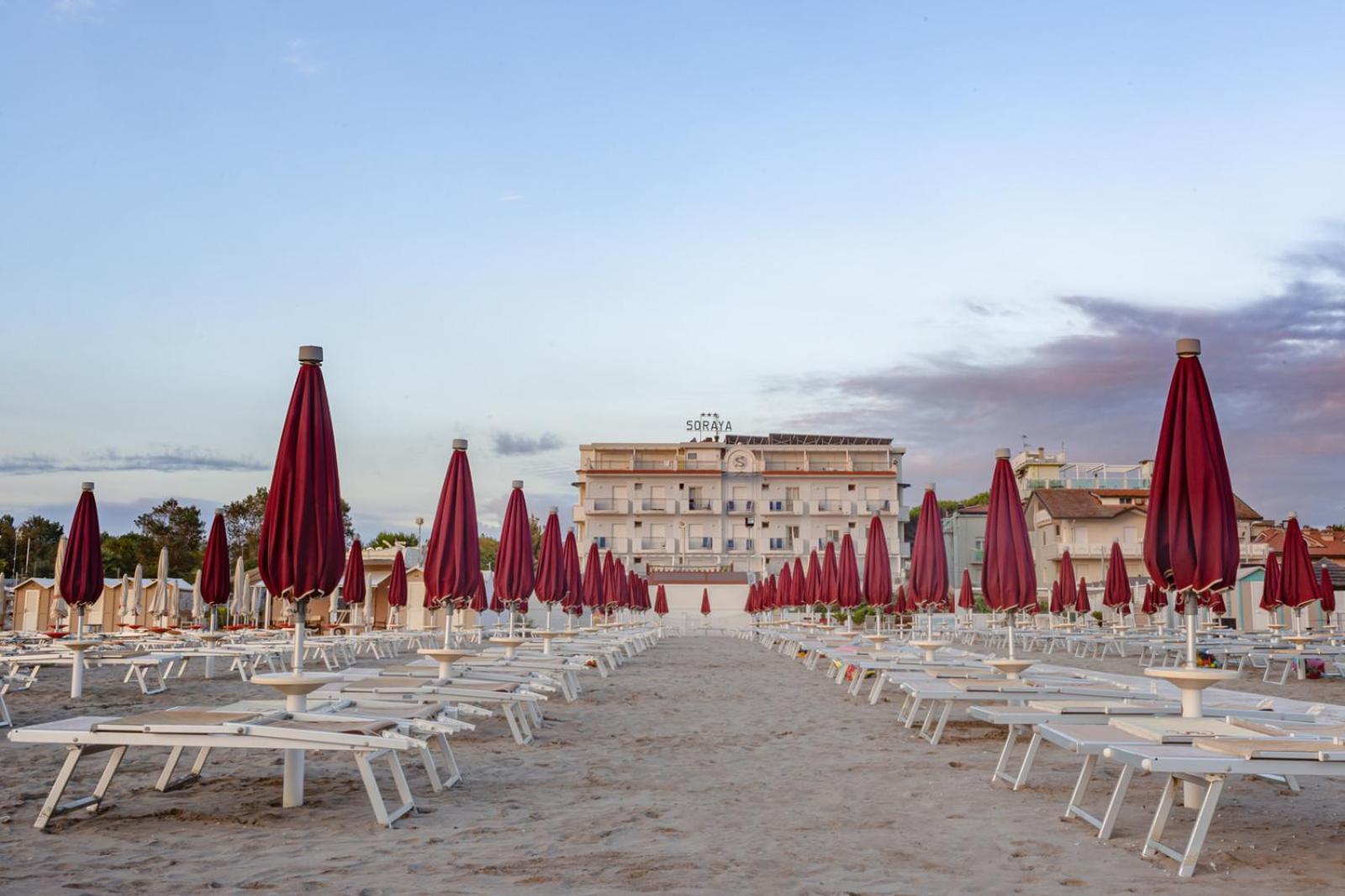 Hotel Soraya - Spiaggia Sawasdee Riccione Extérieur photo