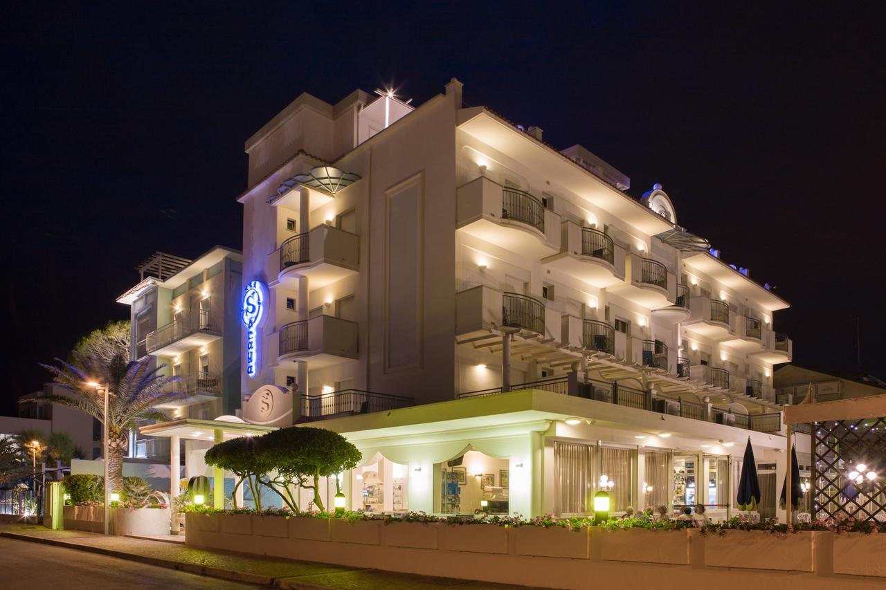 Hotel Soraya - Spiaggia Sawasdee Riccione Extérieur photo